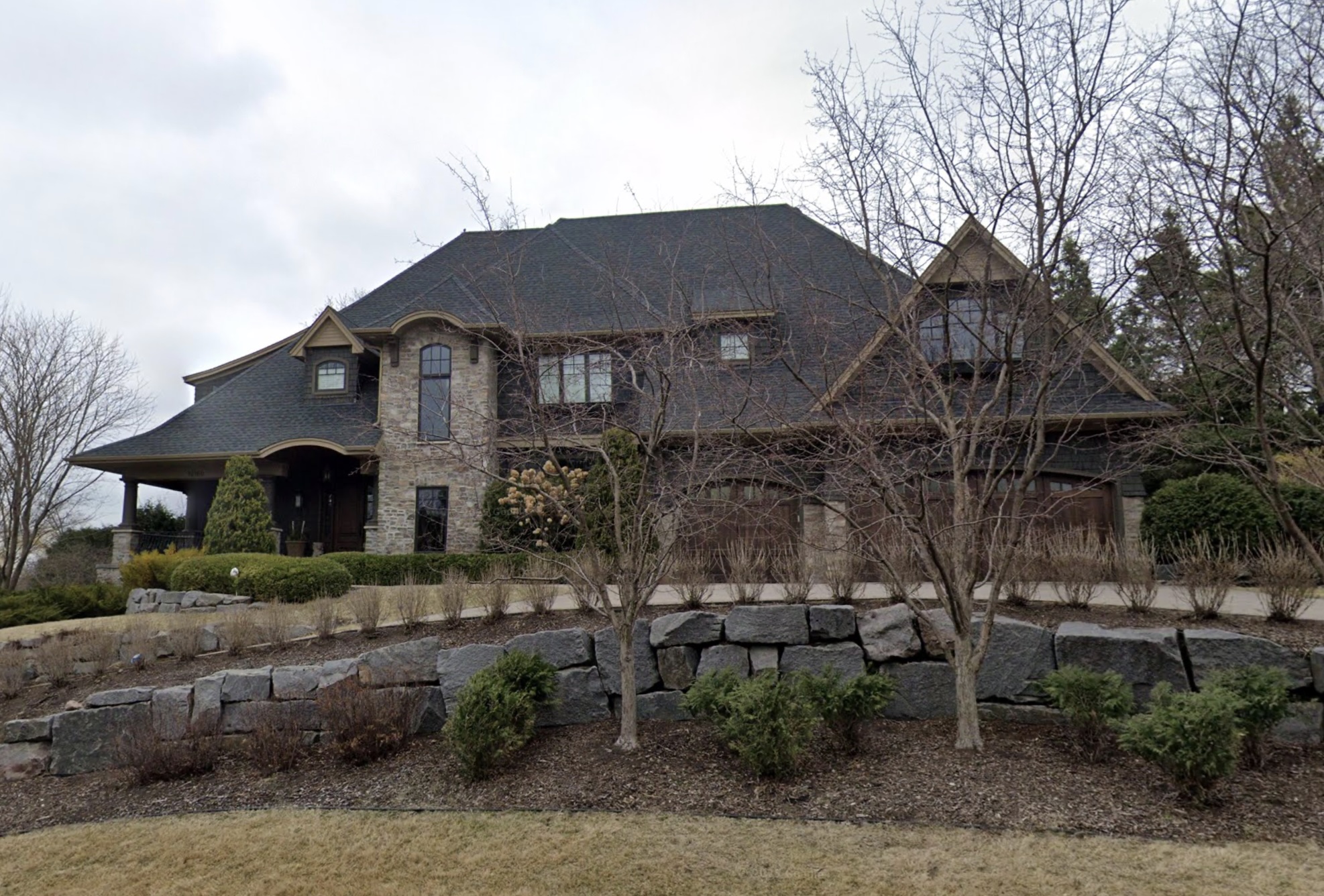 16160 Crosby Cove Wayzata MN